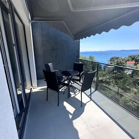 Gos Apartment