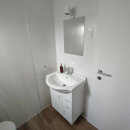 7th Heaven Selca (Brac)